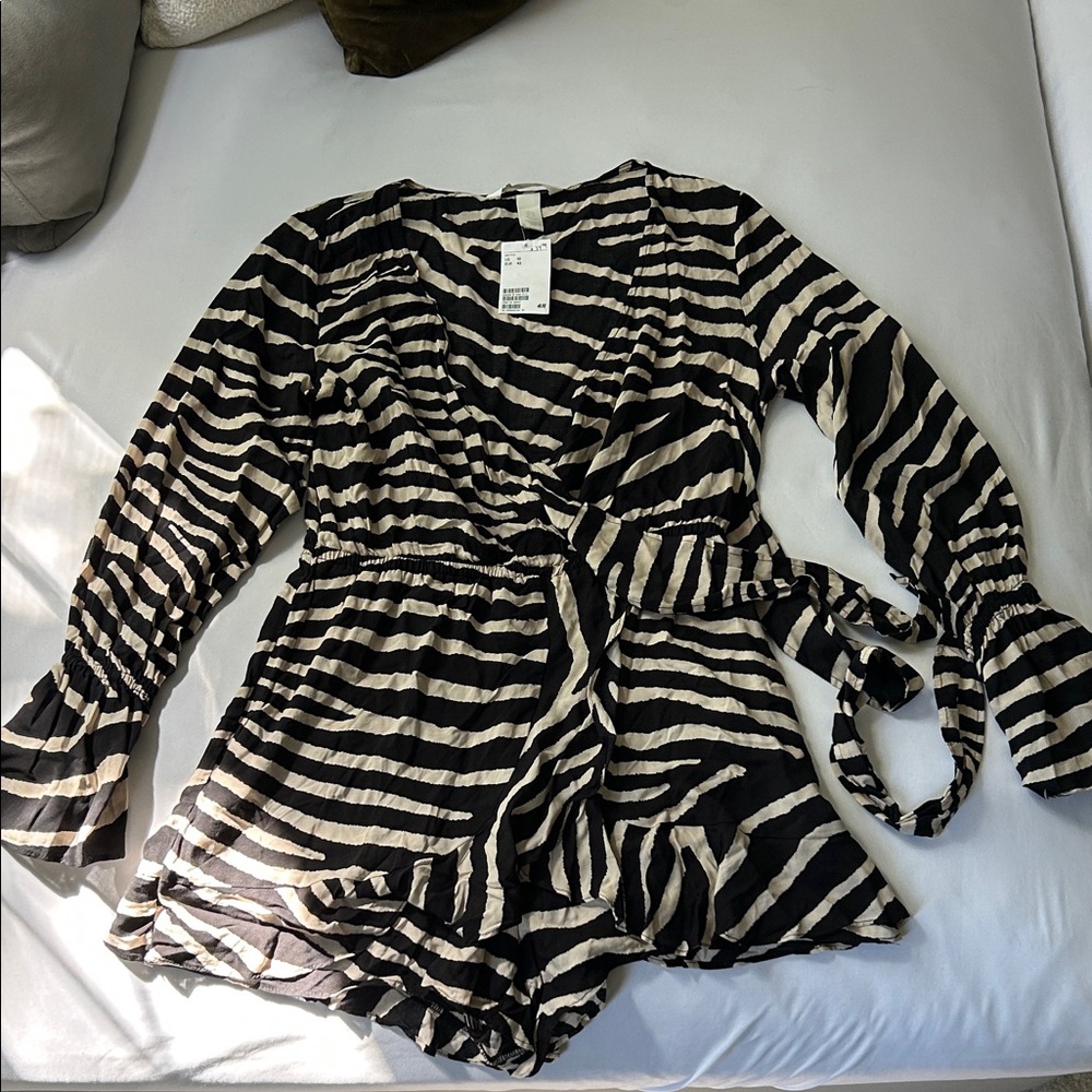 H&M Black and Cream Zebra Print Dress
